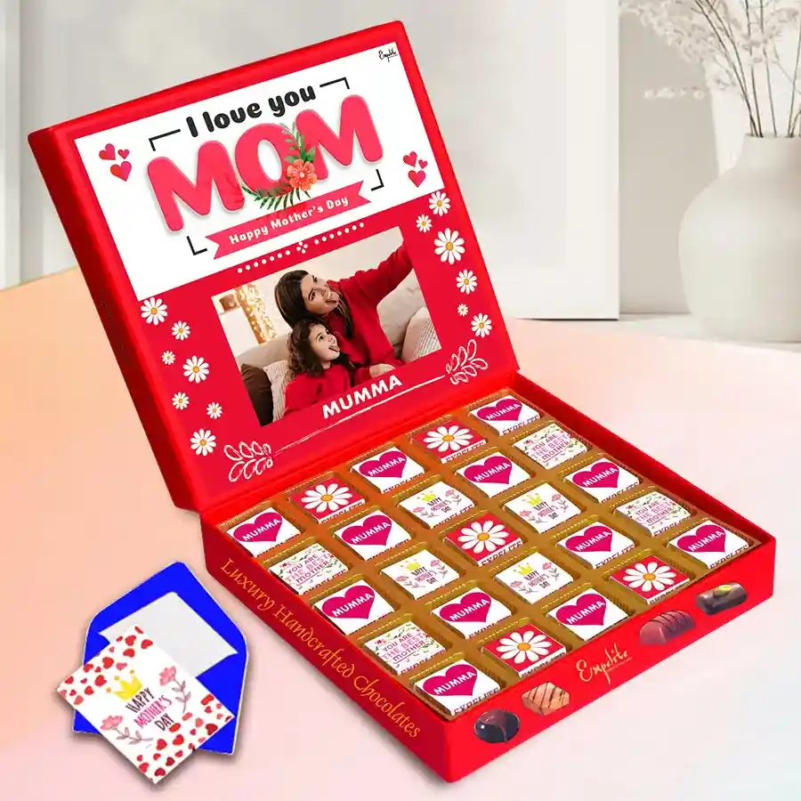 Beautiful personalized chocolate box with handmade chocolates in various flavors, customized with a name and photo, accompanied by a heartfelt greeting card.