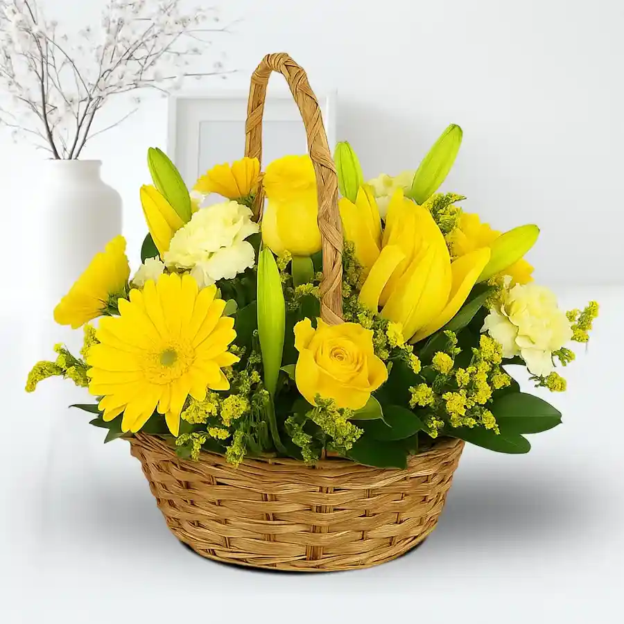 Majestic floral arrangement featuring a vibrant mix of fresh flowers in a beautiful display.