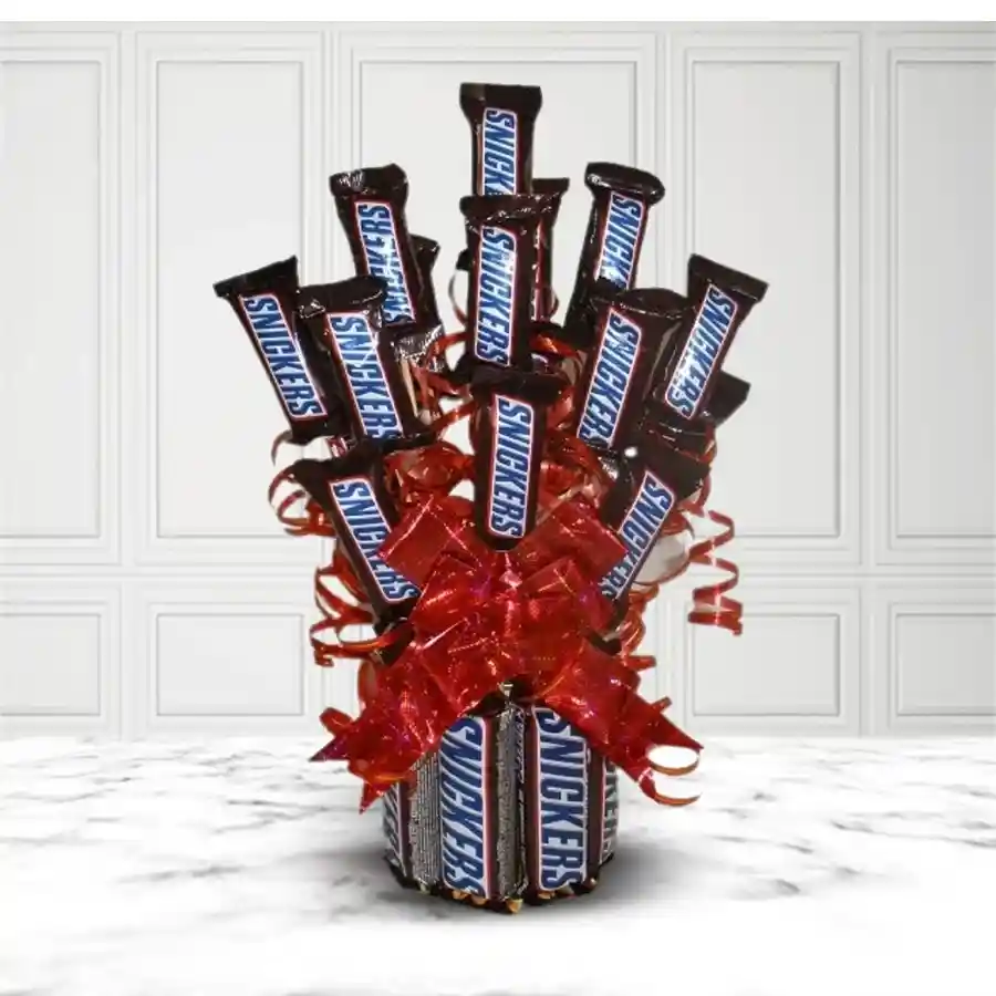 A vibrant chocolate bouquet featuring 20 Snickers bars arranged beautifully for a festive occasion.