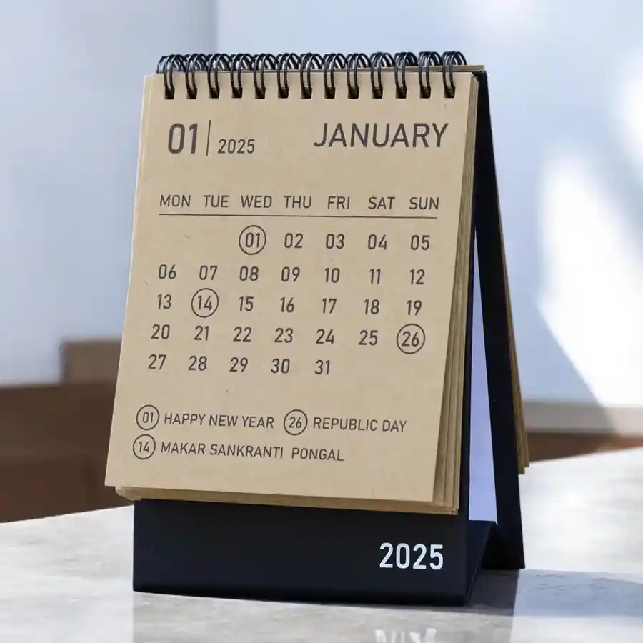 Charming desk calendar with beautiful artwork and elegant decorations for the New Year.