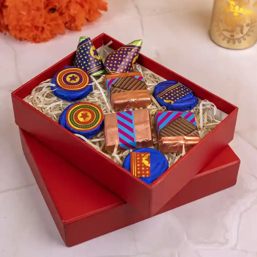 Choco Cracker Bliss Box featuring crunchy crackers coated in rich chocolate, elegantly presented in a 100g package.