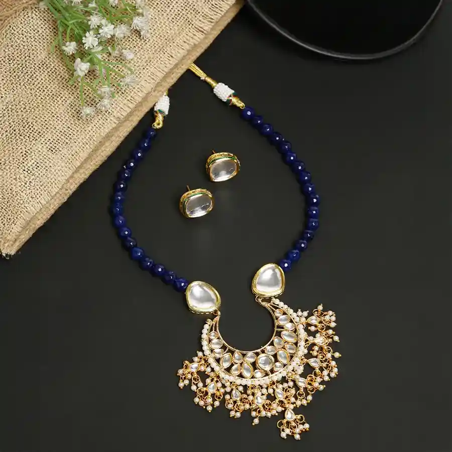 Sparkling Kundan Jewelry Gift Set