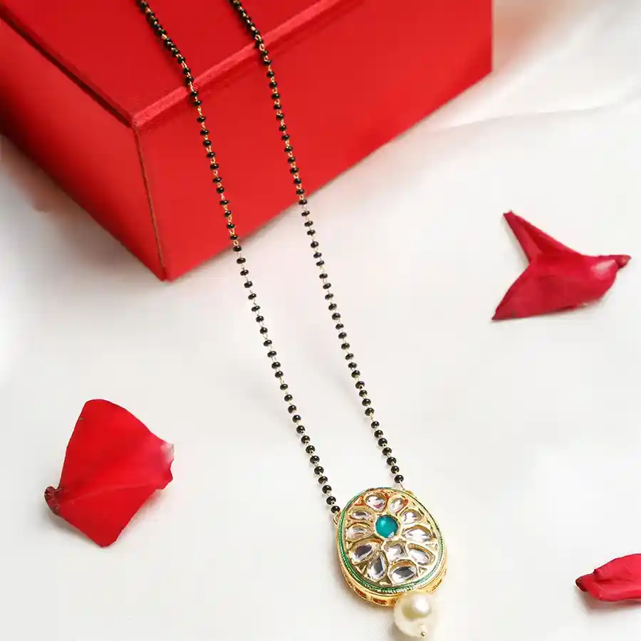 Classic Kundan Mangalsutra