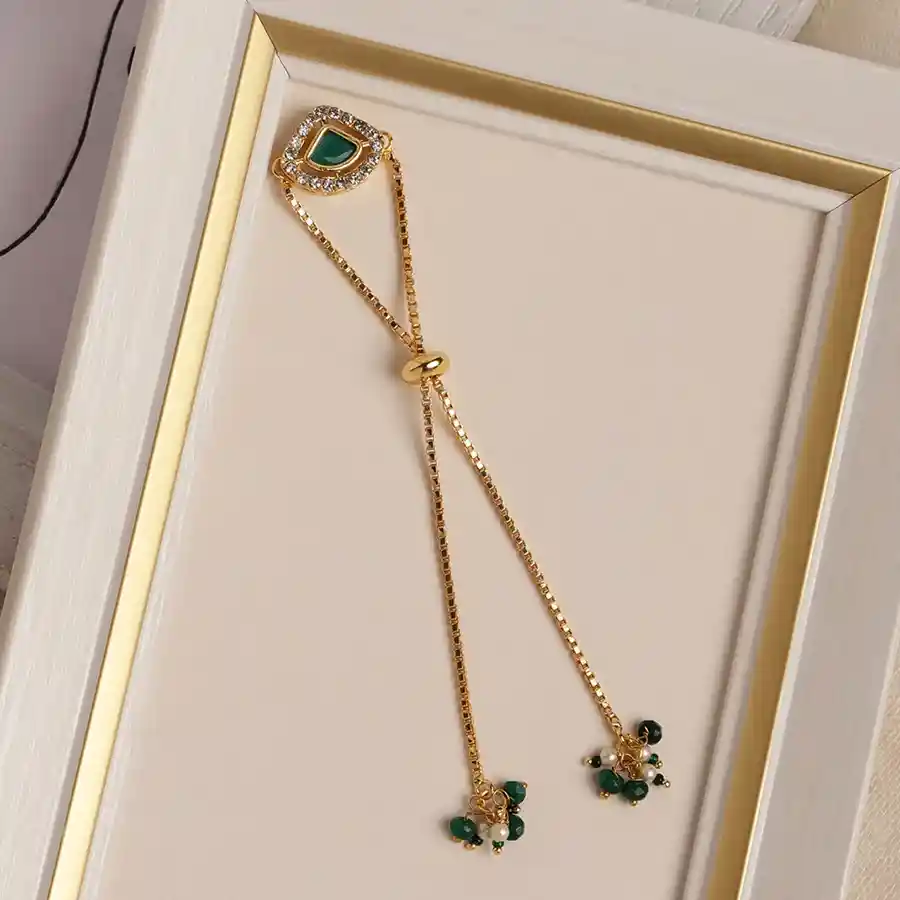 Brass Beauty Green Kundan Charm