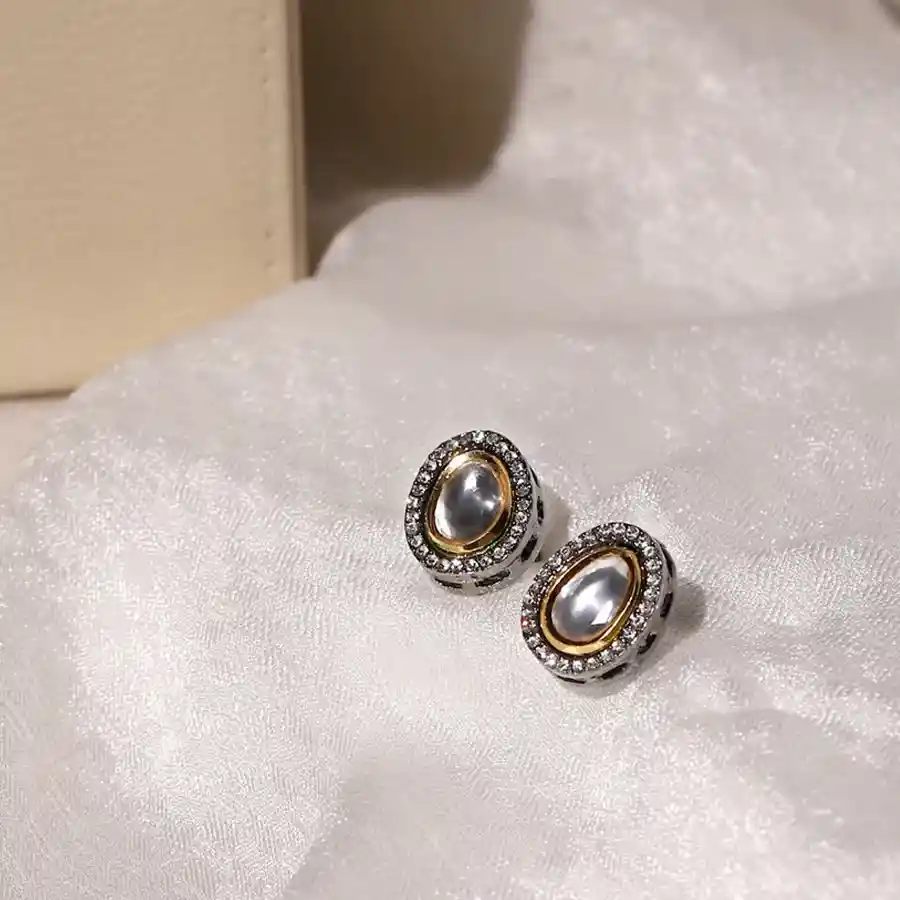 Timeless Kundan Studs