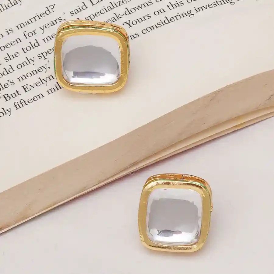 Classy Kundan Studs