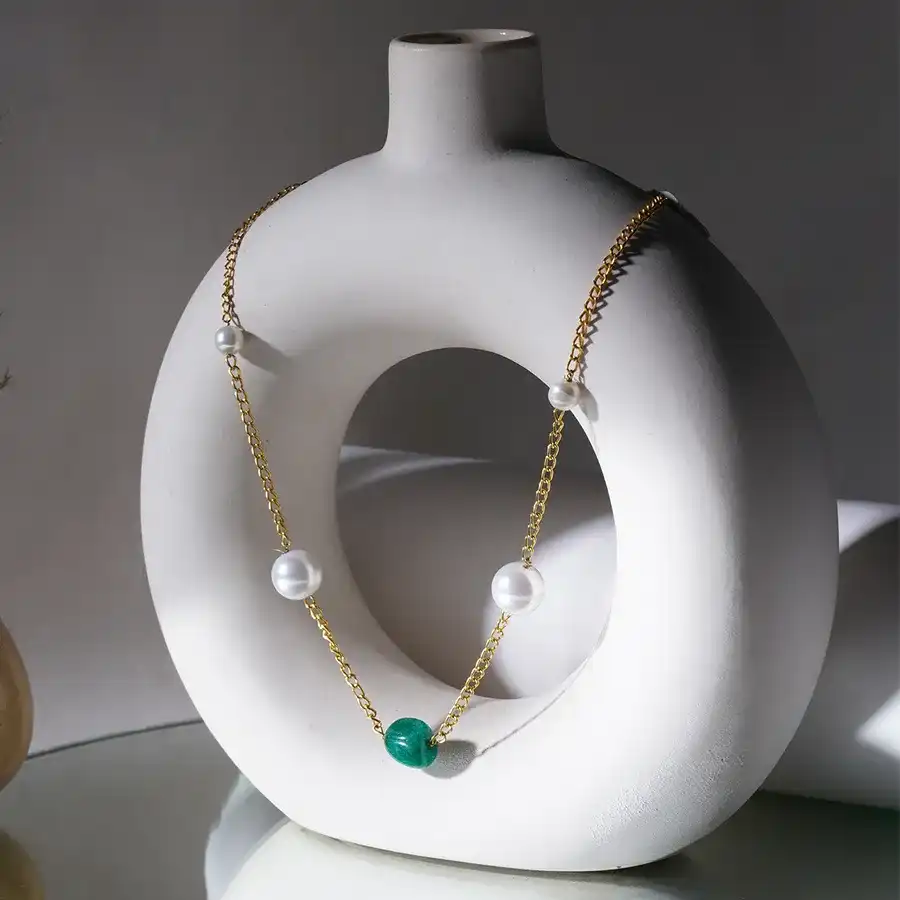 Deep Green White Elegance