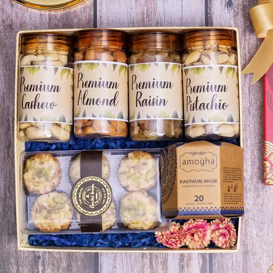 Dry Fruit n Treats Delight Hamper