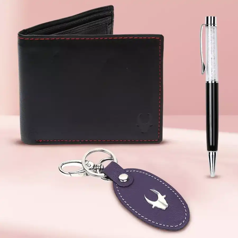 Stylish WildHorn Leather Card Case Set featuring a pen and keychain, designed with RFID-blocking technology for secure card storage.